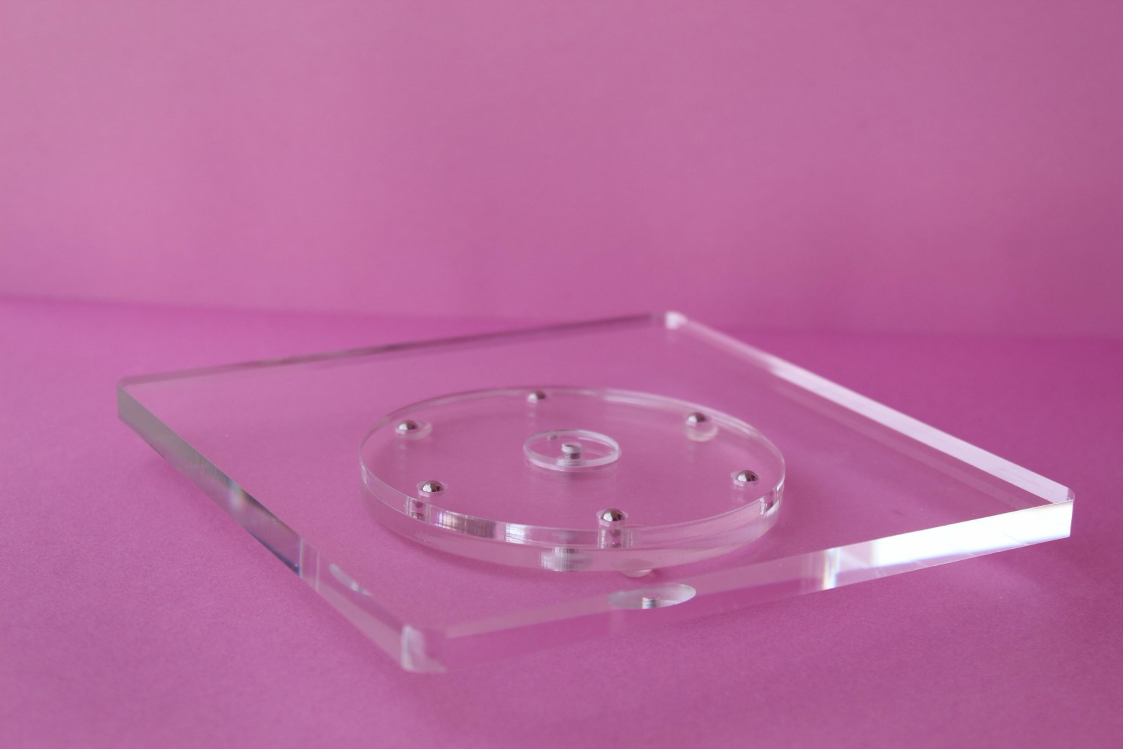 TURN TABLE