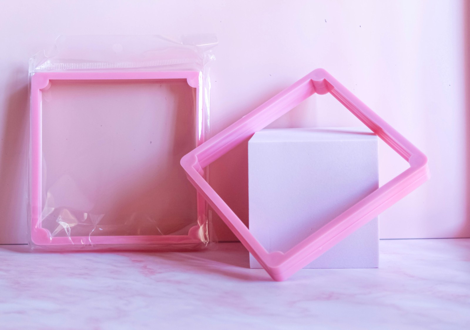 STENCIL HOLDER